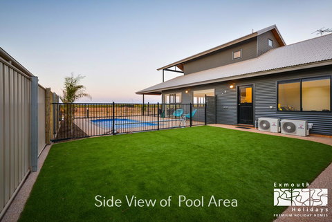 8 Kestrel Place - PRIVATE JETTY & POOL - Events Australia 17