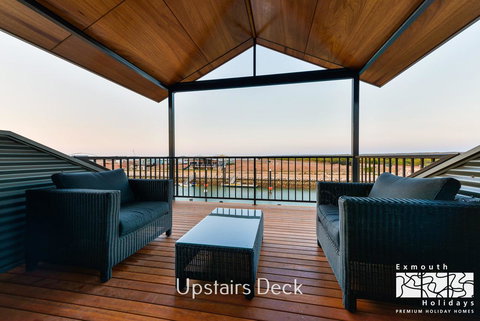 8 Kestrel Place - PRIVATE JETTY & POOL - Events Australia 9