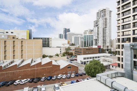 405 Perth City Escape - Events Australia 8