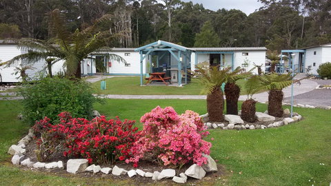 Strahan Retreat Holiday Park - Accommodation Europe 5