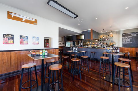 Customs House Hotel - Accommodation Europe 25