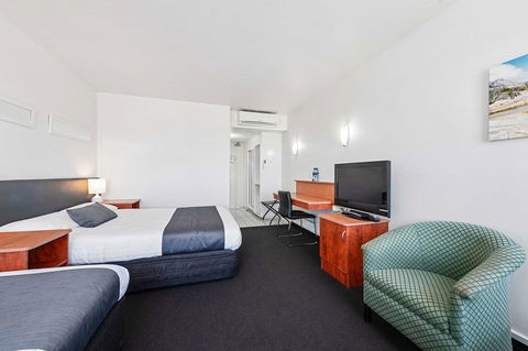 Coach House Launceston - Tourism Bookings 6