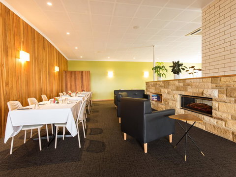 Riverfront Motel & Villas - Events Australia 14
