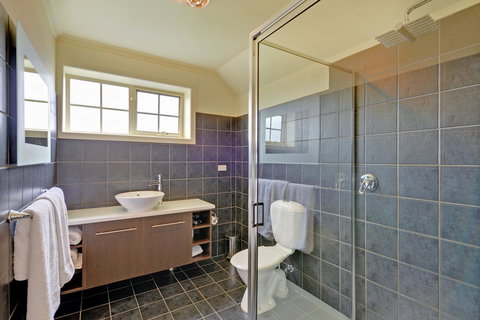 Aloft Boutique Accommodation - Accommodation Europe 8