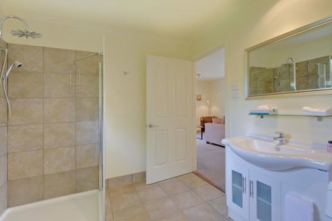 Aloft Boutique Accommodation - Accommodation Europe 3