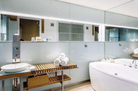 The Henry Jones Art Hotel - Events Australia 41