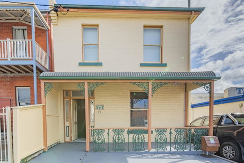 4 Bedroom House - Hobart CBD - Free Parking - Free WIFI - Events Australia 14