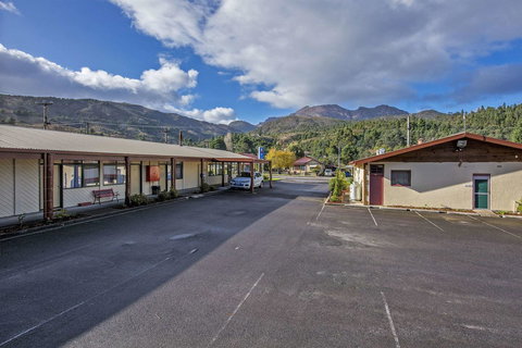 Gold Rush Inn - Tourism Bookings 1