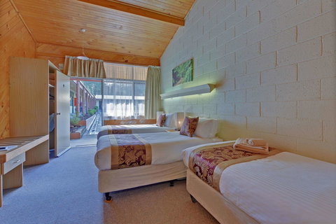 Gold Rush Inn - Tourism Bookings 15