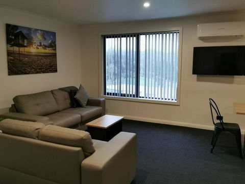 Youngtown Executive Apartments - 2BR Included, Free Parking & Wifi, Sofa Bed & Cot Fee Applies - Tourism Bookings 3
