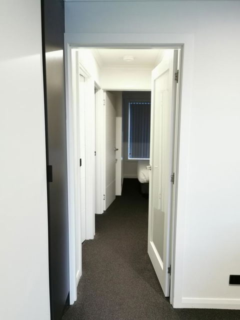 Youngtown Executive Apartments - 2BR Included, Free Parking & Wifi, Sofa Bed & Cot Fee Applies - Tourism Bookings 11