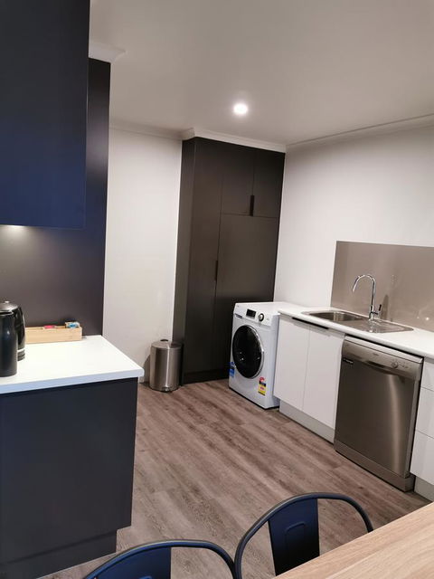 Youngtown Executive Apartments - 2BR Included, Free Parking & Wifi, Sofa Bed & Cot Fee Applies - Tourism Bookings 34