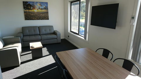 Youngtown Executive Apartments - 2BR Included, Free Parking & Wifi, Sofa Bed & Cot Fee Applies - Tourism Bookings 5