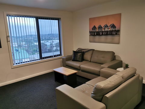 Youngtown Executive Apartments - 2BR Included, Free Parking & Wifi, Sofa Bed & Cot Fee Applies - Tourism Bookings 35