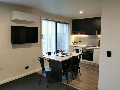 Youngtown Executive Apartments - 2BR Included, Free Parking & Wifi, Sofa Bed & Cot Fee Applies - Tourism Bookings 0