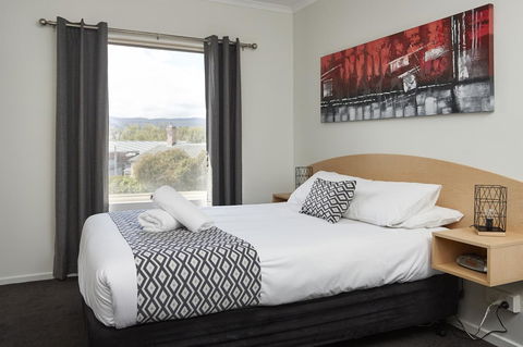Elphin Serviced Apartments - Tourism Bookings 34
