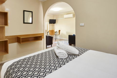 Elphin Serviced Apartments - Tourism Bookings 31