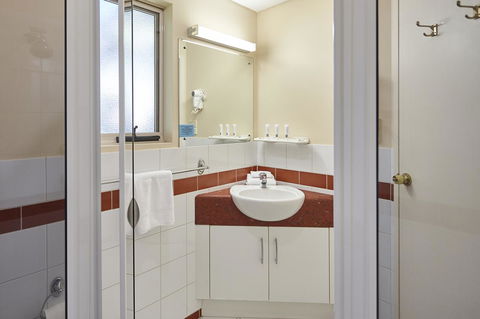 Elphin Serviced Apartments - Tourism Bookings 6
