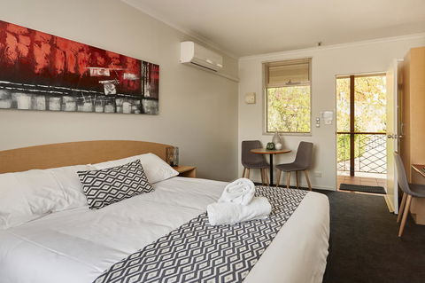 Elphin Serviced Apartments - Tourism Bookings 22