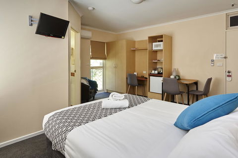 Elphin Serviced Apartments - Tourism Bookings 14