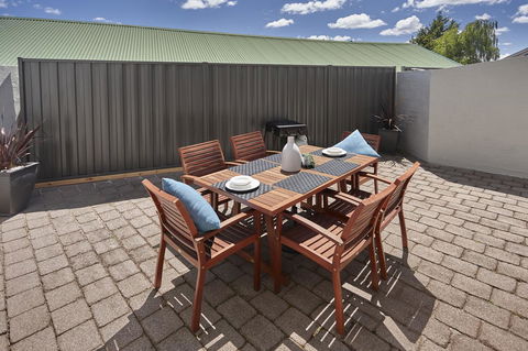 Elphin Serviced Apartments - Tourism Bookings 21