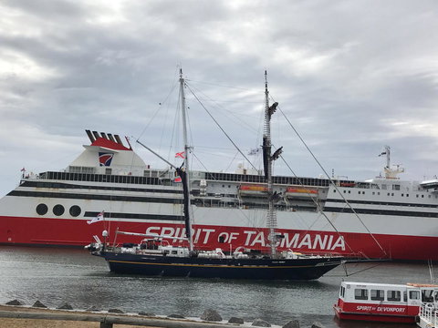 Apartment 5ive - Events Australia 6