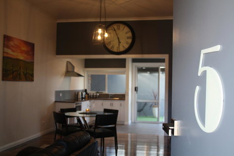 Apartment 5ive - Events Australia 9