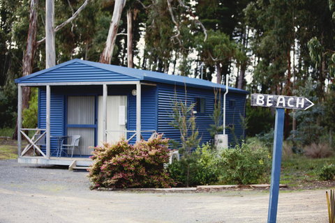 Seven Mile Beach Cabin And Caravan Park - Events Australia 0