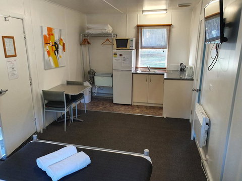 Seven Mile Beach Cabin And Caravan Park - Events Australia 21