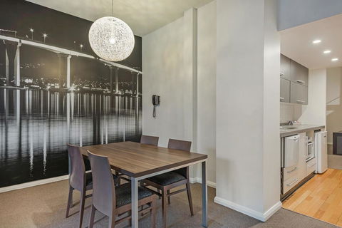 Mantra One Sandy Bay Road - Events Australia 19