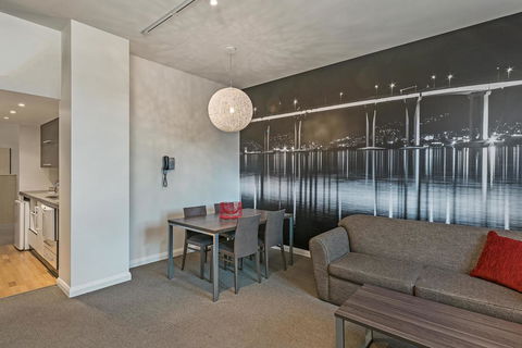 Mantra One Sandy Bay Road - Events Australia 8