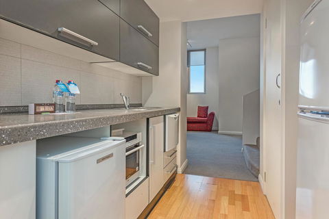 Mantra One Sandy Bay Road - Events Australia 5