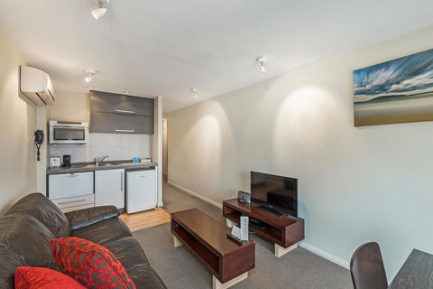 Mantra One Sandy Bay Road - Events Australia 29