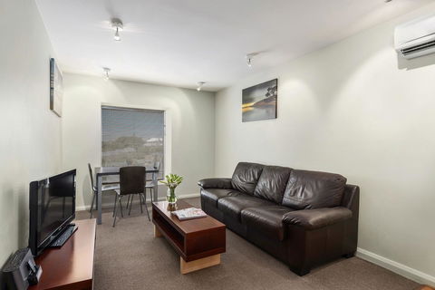 Mantra One Sandy Bay Road - Events Australia 27