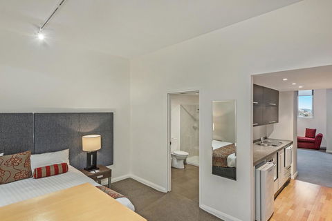 Mantra One Sandy Bay Road - Events Australia 12