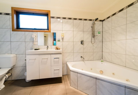 Driftwood Strahan Villas - Accommodation Europe 0