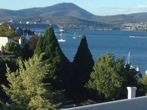Reflections On The Bay - Events Australia 0