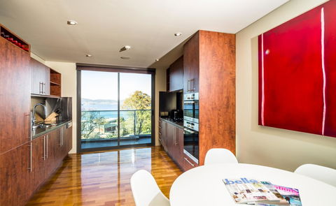 Lenna Of Hobart - Events Australia 29