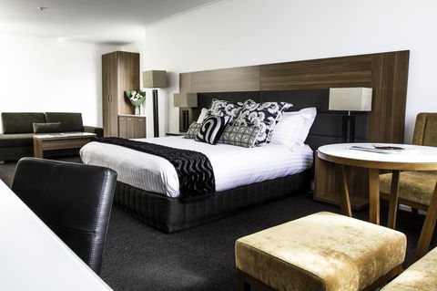 Lenna Of Hobart - Events Australia 20