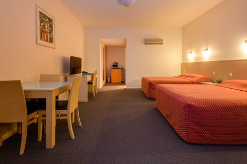 Mayfair Plaza Motel And Apartments - Events Australia 6