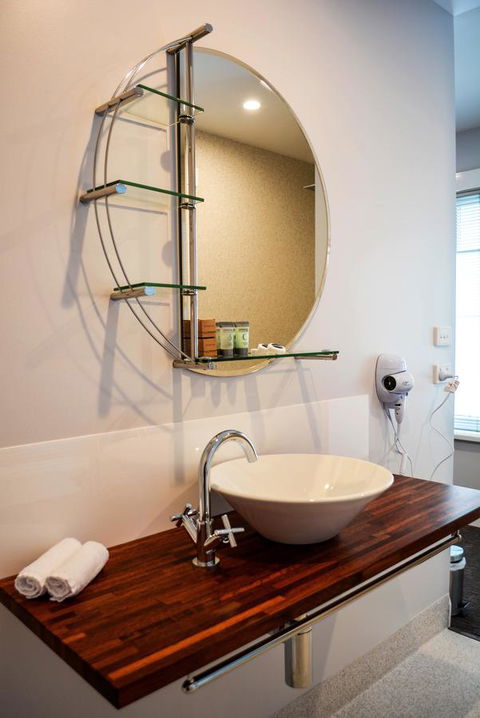 Heathfield Apartments - Events Australia 9