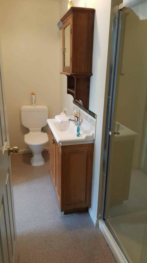 City Townhouse Walking Distance To City - Events Australia 10