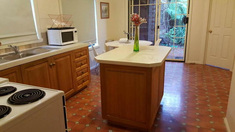 City Townhouse Walking Distance To City - Events Australia 6