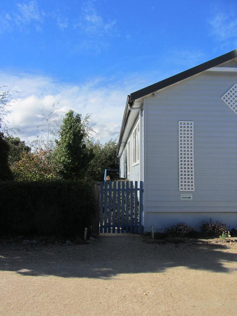 Elm Trees Accommodation @ Ross - Events Australia 3