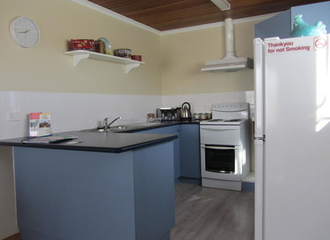 Elm Trees Accommodation @ Ross - Events Australia 17