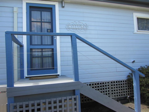 Elm Trees Accommodation @ Ross - Events Australia 4