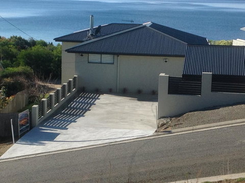 Swansea Beach House Oceanfront - Tourism Bookings 3