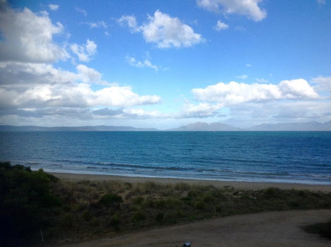 Swansea Beach House Oceanfront - Tourism Bookings 9