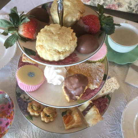 House On The Hill Bed And Breakfast - Events Australia 5