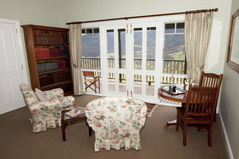 House On The Hill Bed And Breakfast - Events Australia 35